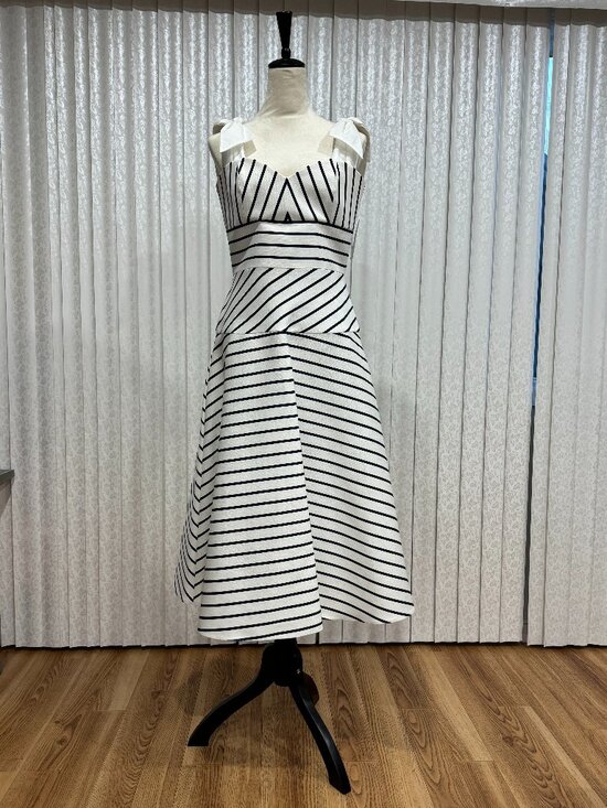 Fashion Evidence Dresses & Skirts - Jus de Pommes 2 piece Dress, Size 40/ US 8